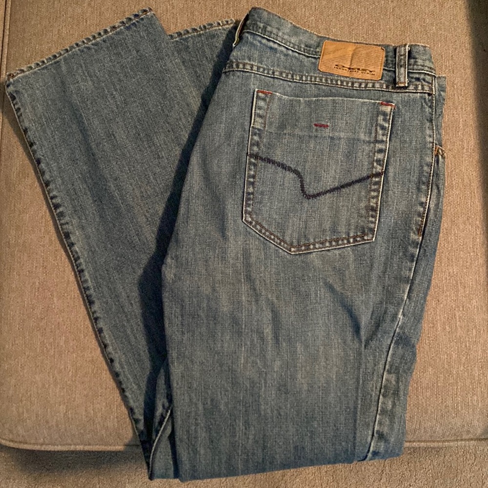 Oakley jeans slim fit size 38/32 in good condition